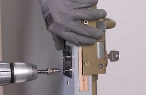 prix-changement-serrure-trois-points